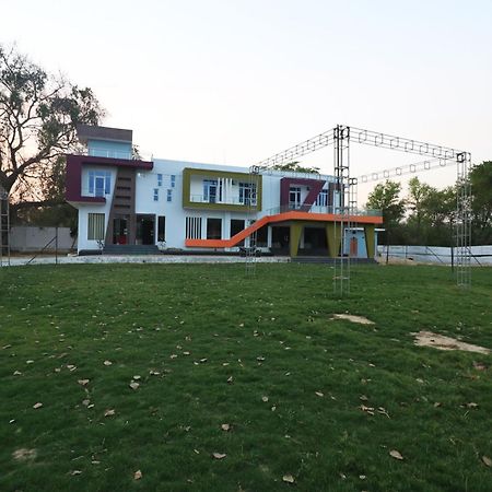 오요 30897 슈리 시암 론 앤 리조트 Sitapur  외부 사진